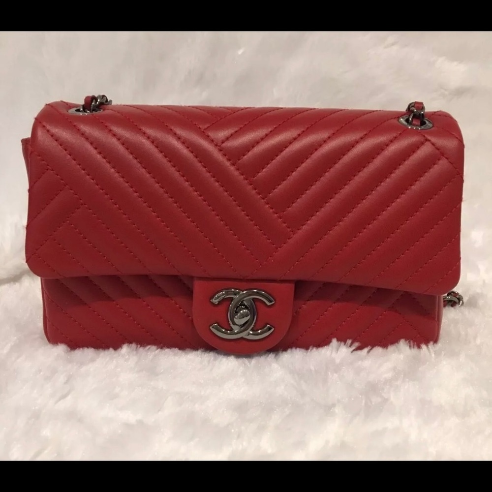 Chanel flap bag - Picture 2 of 5